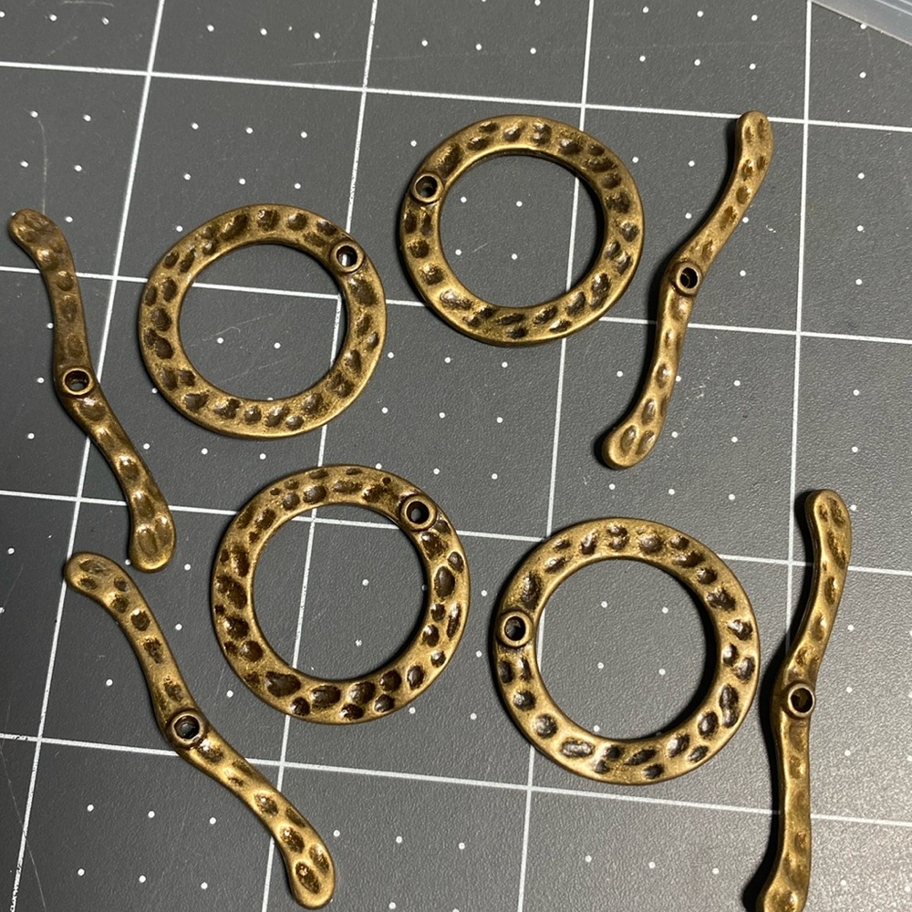 Findings: 4 vintage T-Clasp 27mm